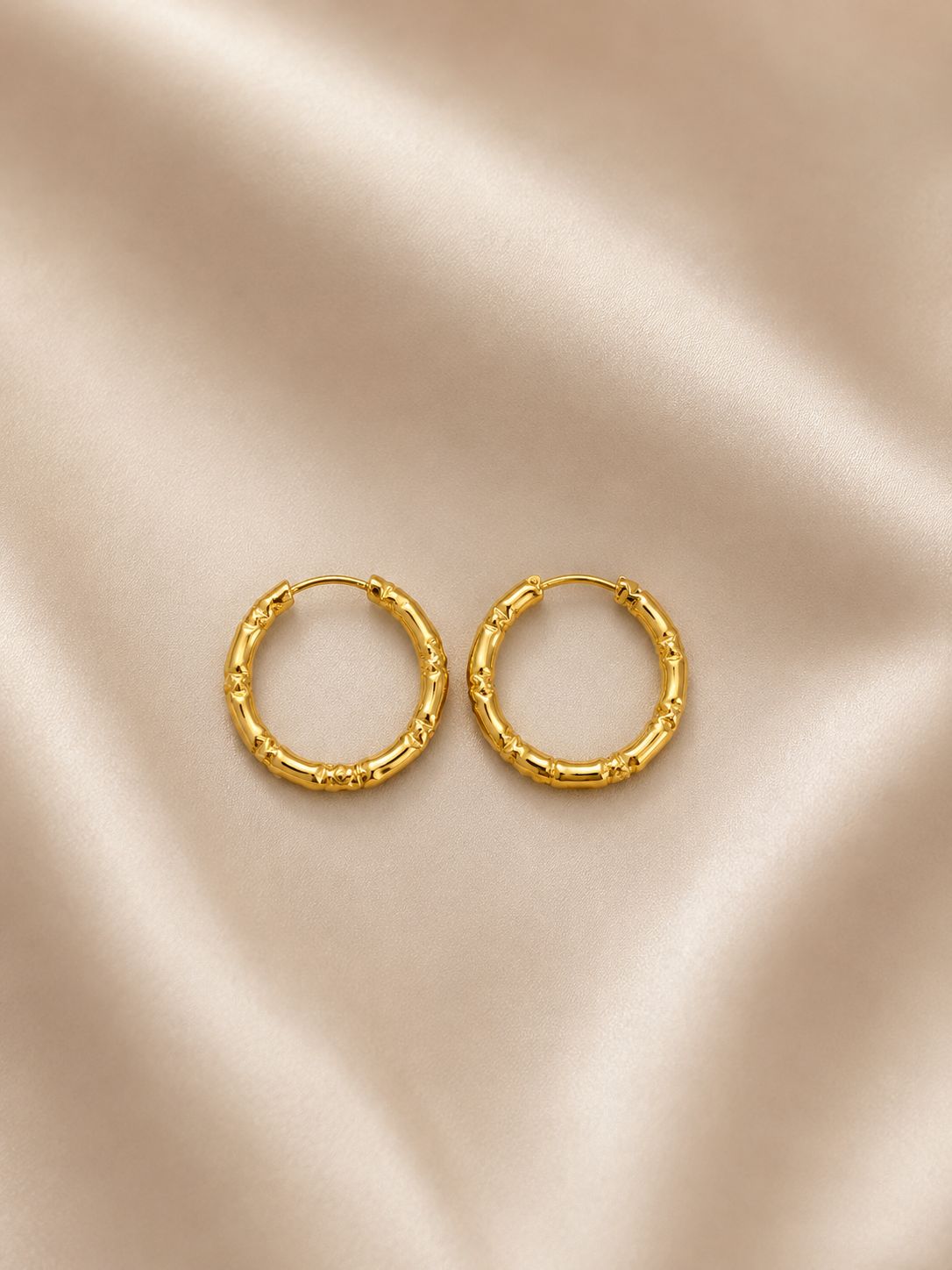 Aros Dorados Bamboo Chic