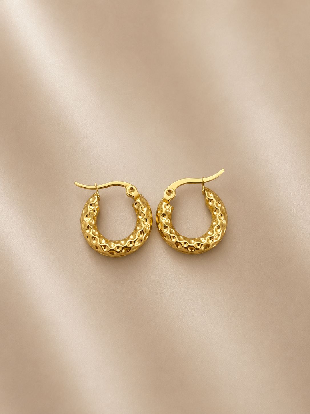 Aros Dorados Martel&eacute; Chic