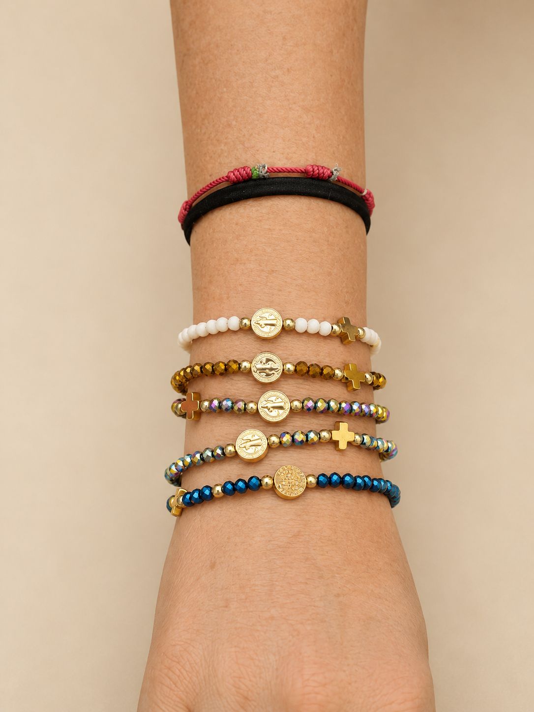 Colecci&oacute;n de pulseras doradas Meraki by Marta
